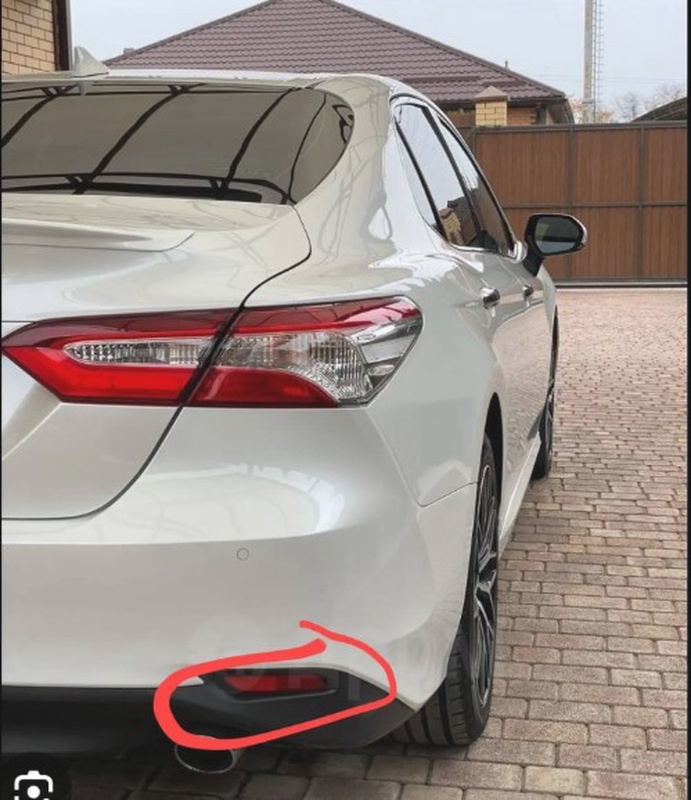 Катафот от Toyota Camry 6